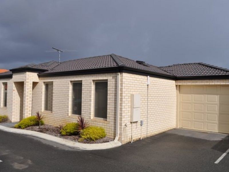 2/16 Bonito Place, Yangebup WA 6164