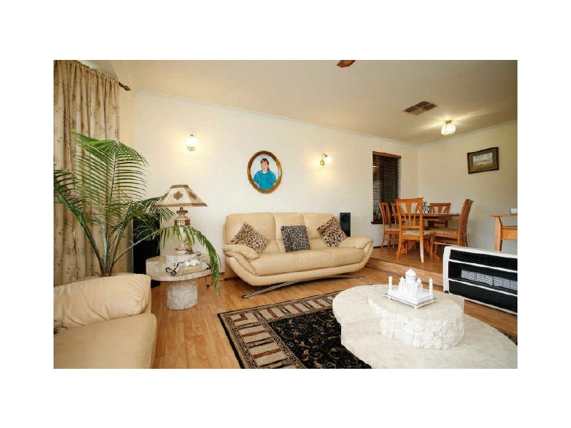 9 Marlene Way, Bibra Lake WA 6163