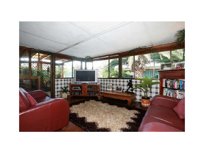 9 Marlene Way, Bibra Lake WA 6163