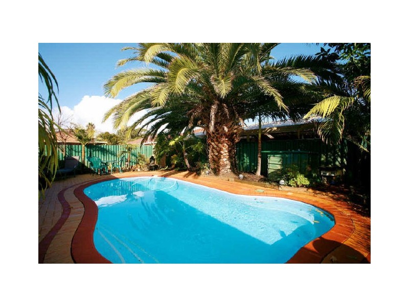 9 Marlene Way, Bibra Lake WA 6163