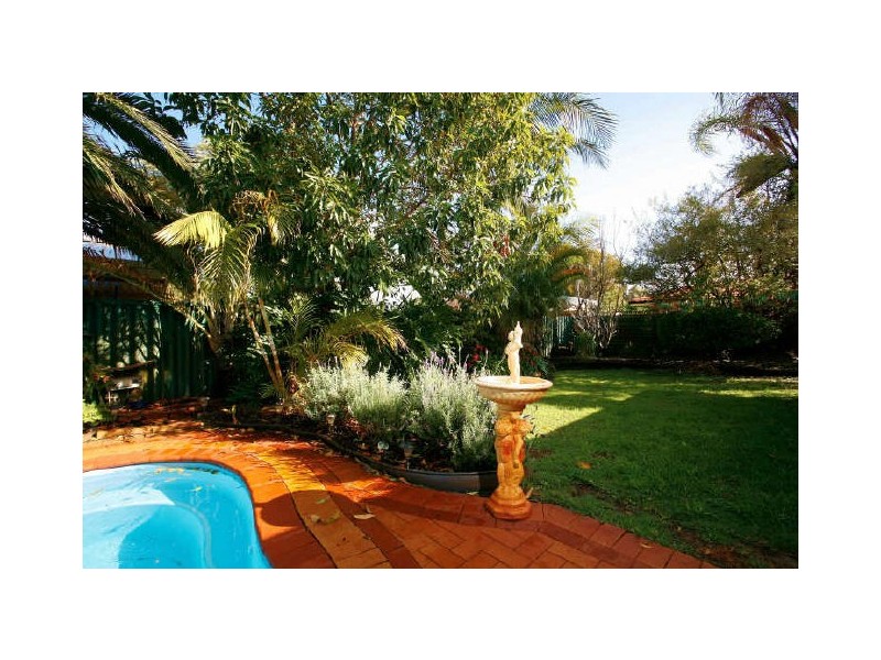 9 Marlene Way, Bibra Lake WA 6163