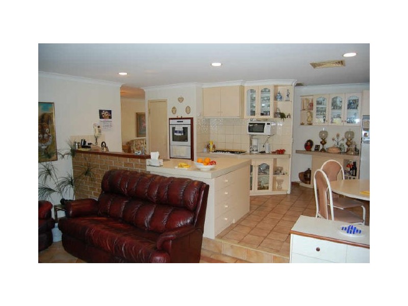 130 Parkway Road, Bibra Lake WA 6163