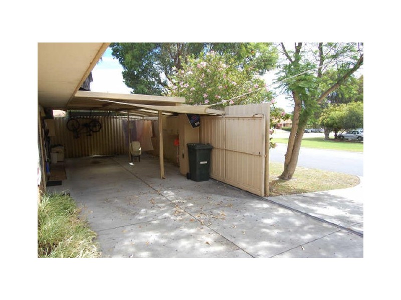 130 Parkway Road, Bibra Lake WA 6163