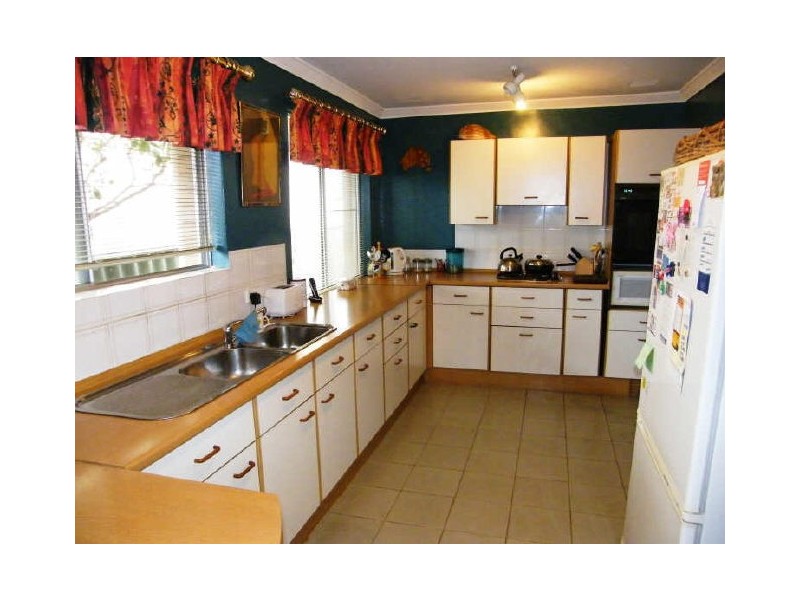 12 Burney Court, Kardinya WA 6163