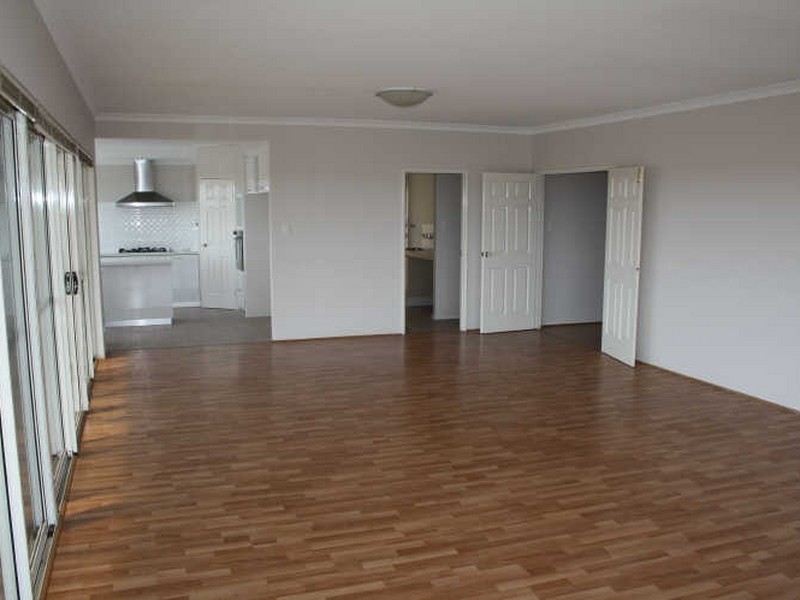 17 Tindal Avenue, Yangebup WA 6164