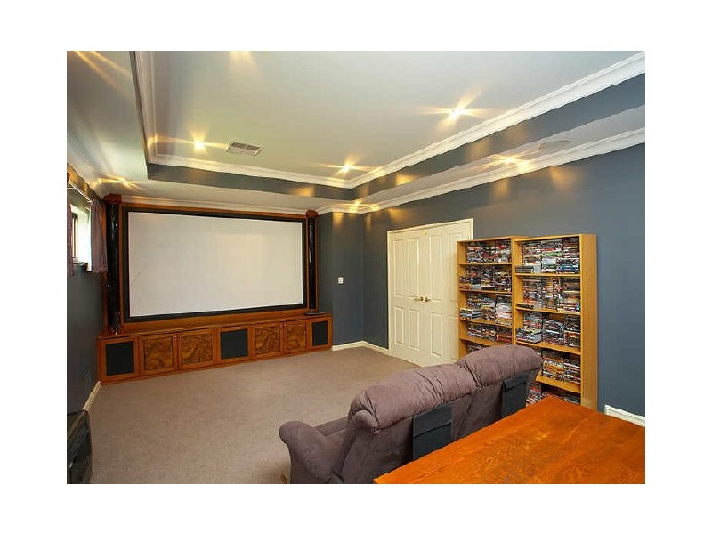 13 Bundegi Grove, Yangebup WA 6164