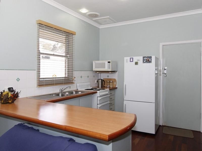 27 Ferdinand Crescent, Coolbellup WA 6163