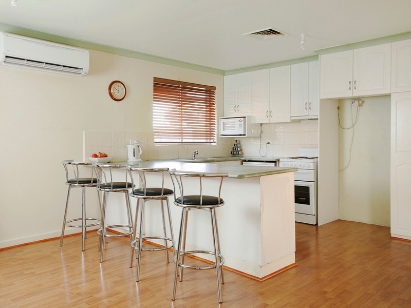 11 Loris Way, Kardinya WA 6163