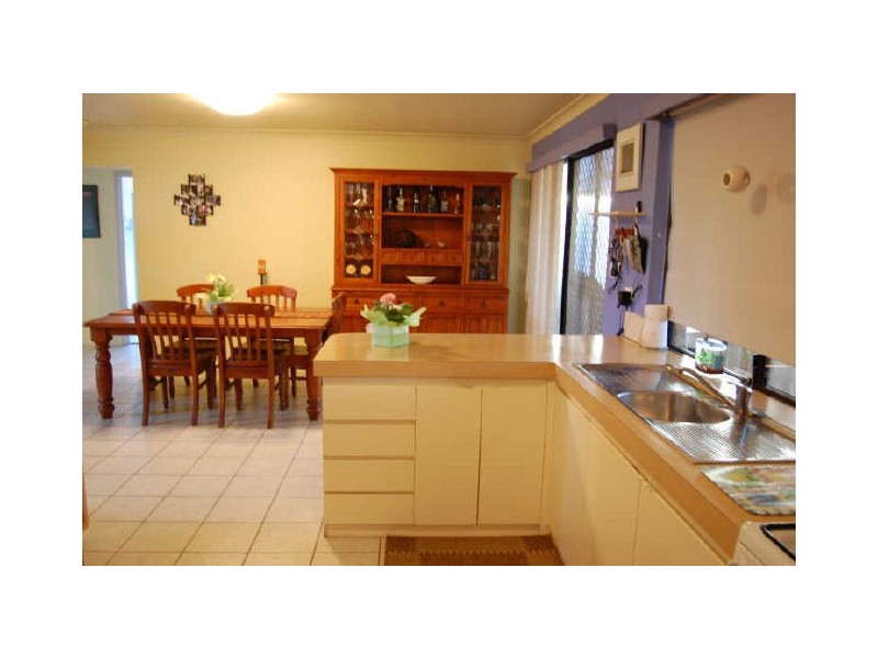 11 Alpin Court, Coolbellup WA 6163