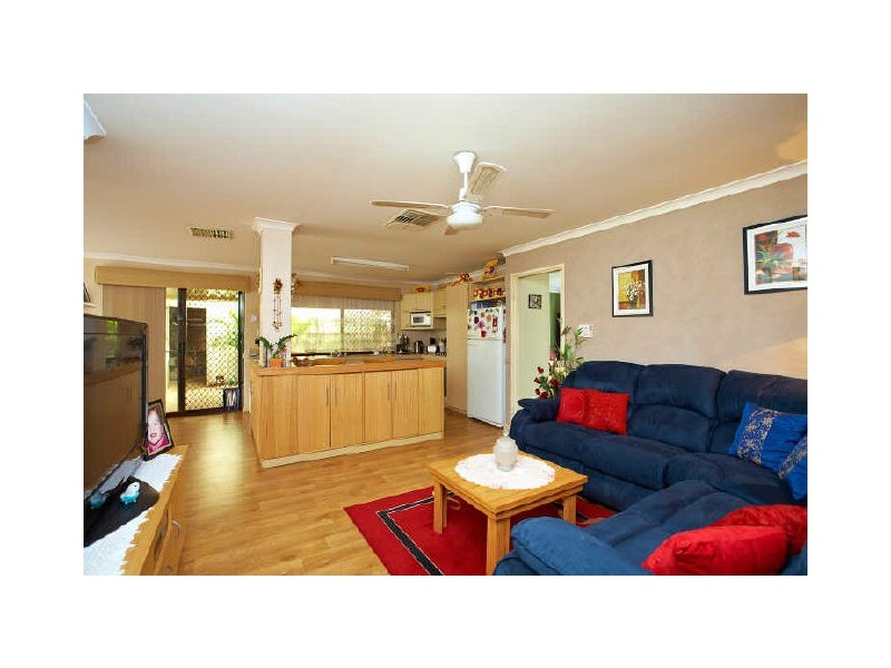 13 Tulipwood Place, South Lake WA 6164