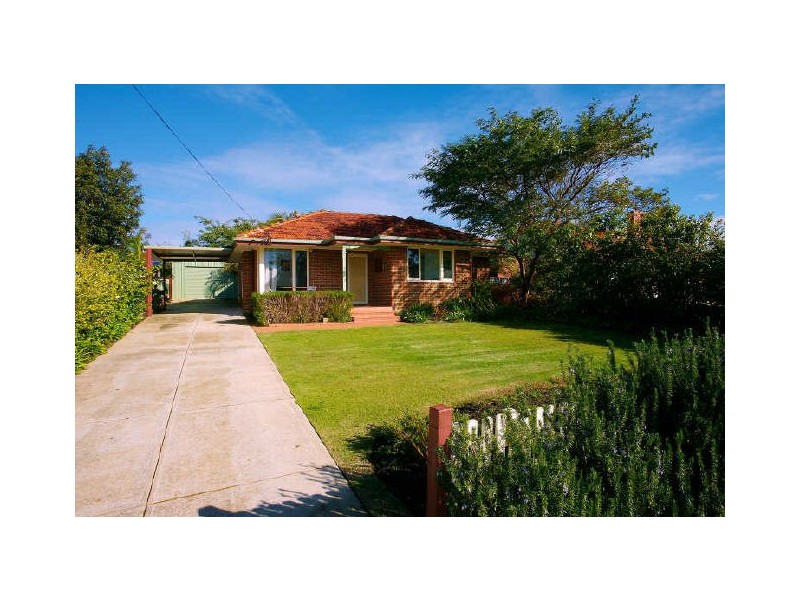 19 Hawkes Street, Coolbellup WA 6163