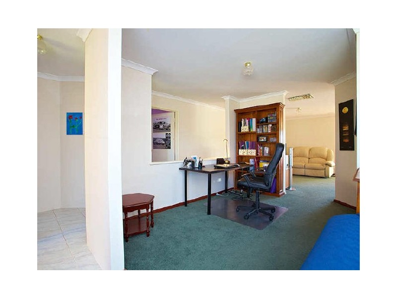 9 Tulipwood Place, South Lake WA 6164