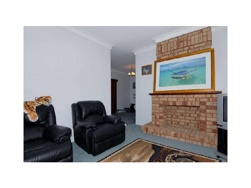 8 Urwick Court, Kardinya WA 6163