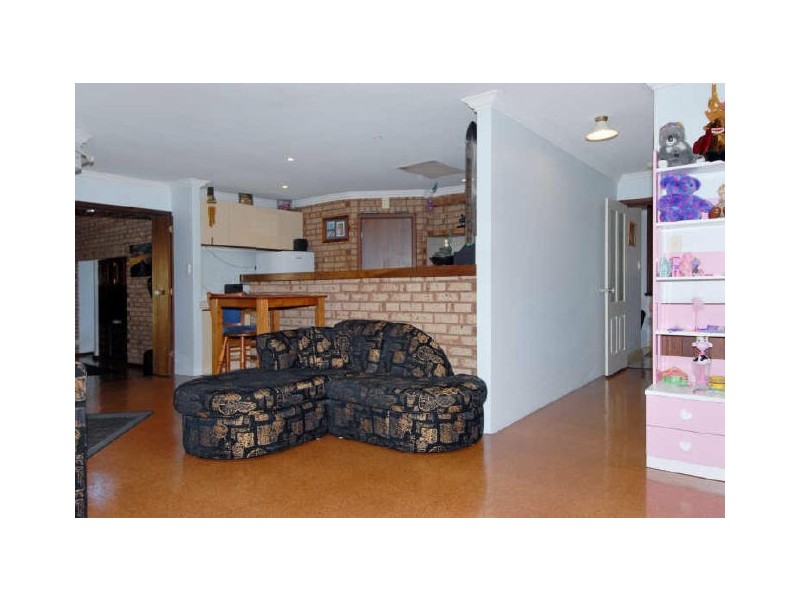 8 Urwick Court, Kardinya WA 6163