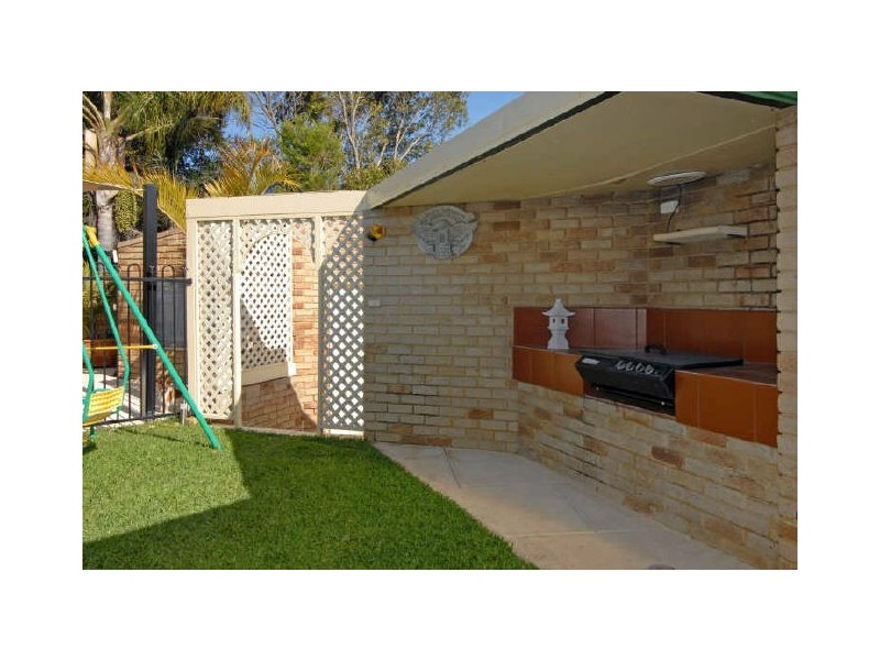 8 Urwick Court, Kardinya WA 6163