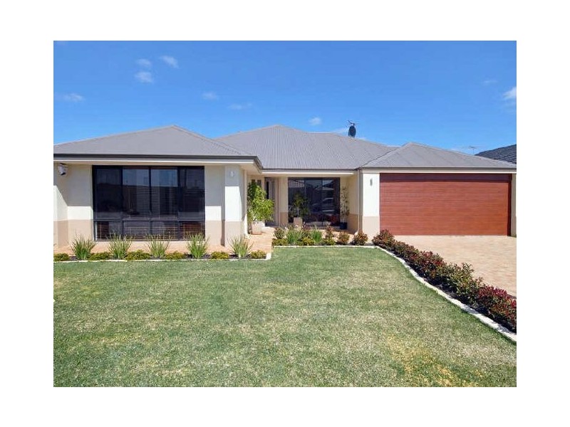 1 Tongaroo Boulevard, Success WA 6164
