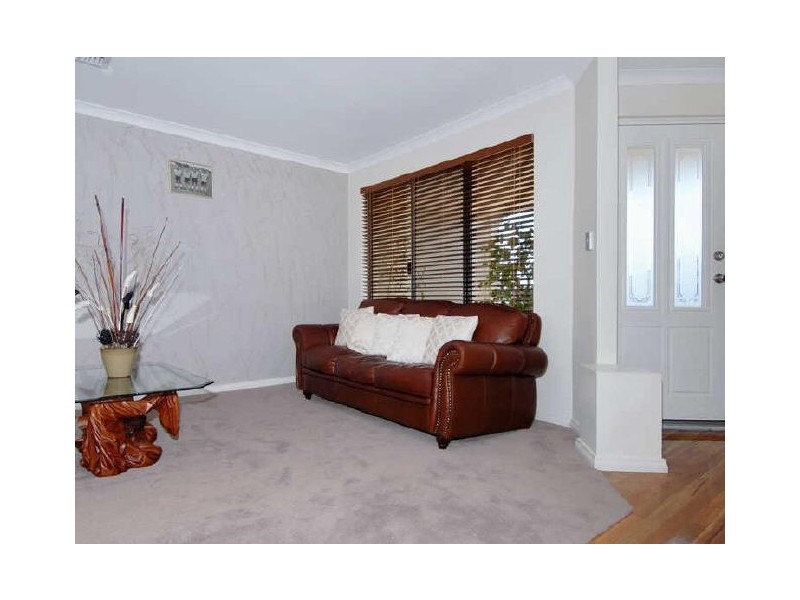 1 Tongaroo Boulevard, Success WA 6164