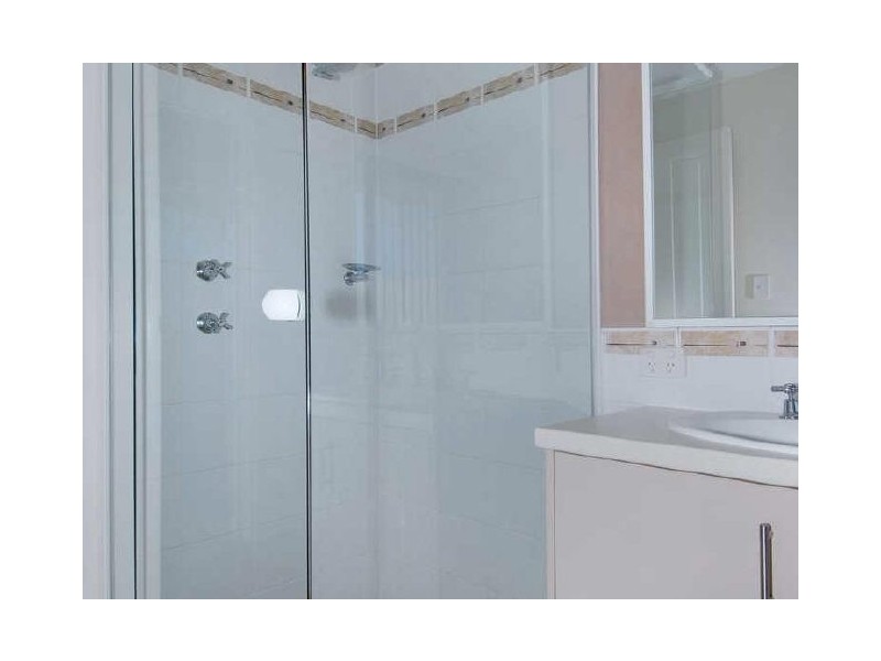 1 Tongaroo Boulevard, Success WA 6164