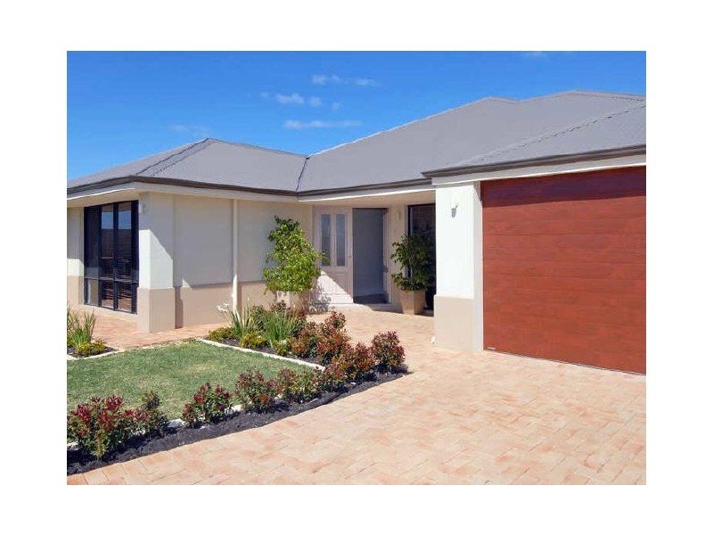 1 Tongaroo Boulevard, Success WA 6164