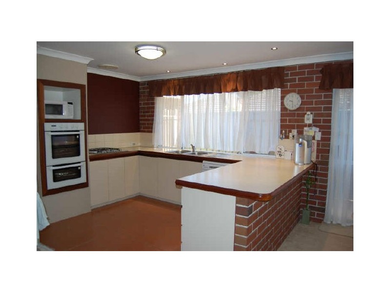 37 Deller Drive, Bibra Lake WA 6163