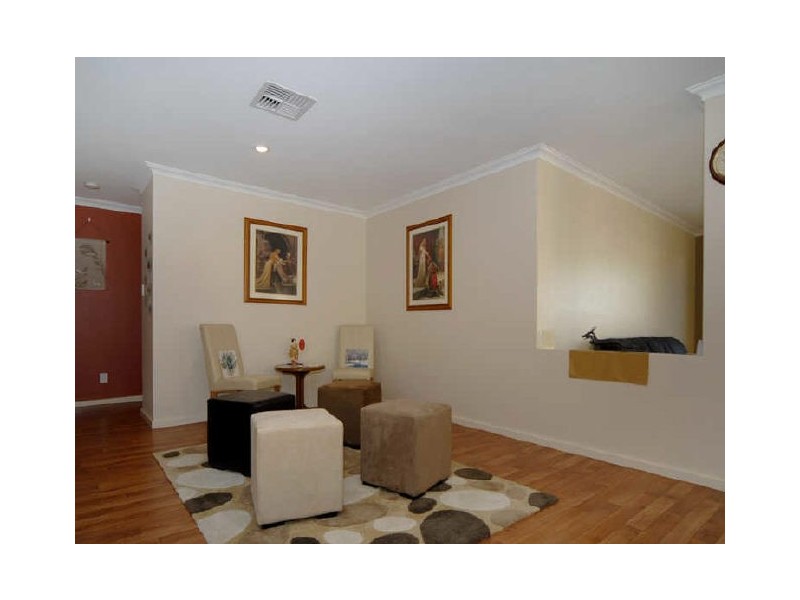 18 Koojarra Rise, South Lake WA 6164