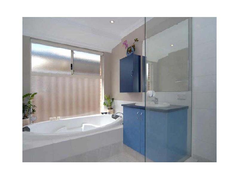 18 Koojarra Rise, South Lake WA 6164