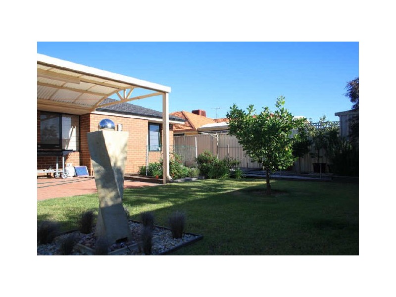 33 Tindal Avenue, Yangebup WA 6164