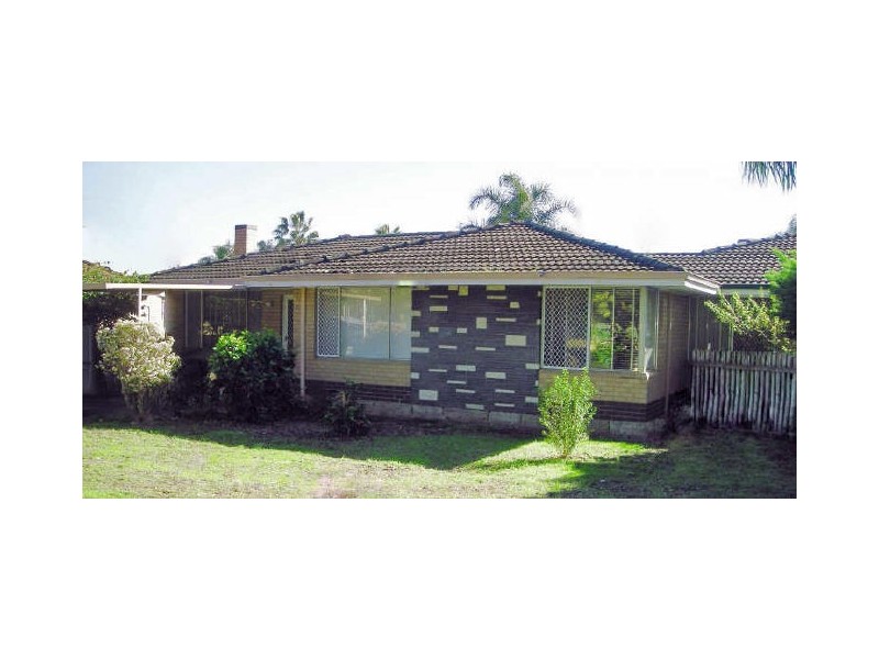 25 Woodhams St, Willagee WA 6156