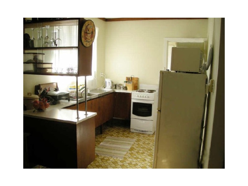 25 Woodhams St, Willagee WA 6156