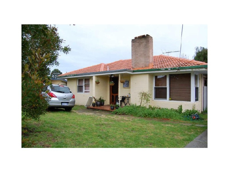 8 Hermione Way, Coolbellup WA 6163