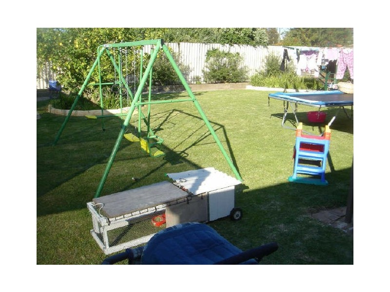 6 Holten Court, Cooloongup WA 6168