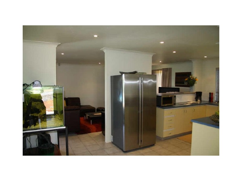 2 Cormorant Way, Yangebup WA 6164