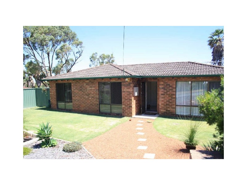 2 Cormorant Way, Yangebup WA 6164