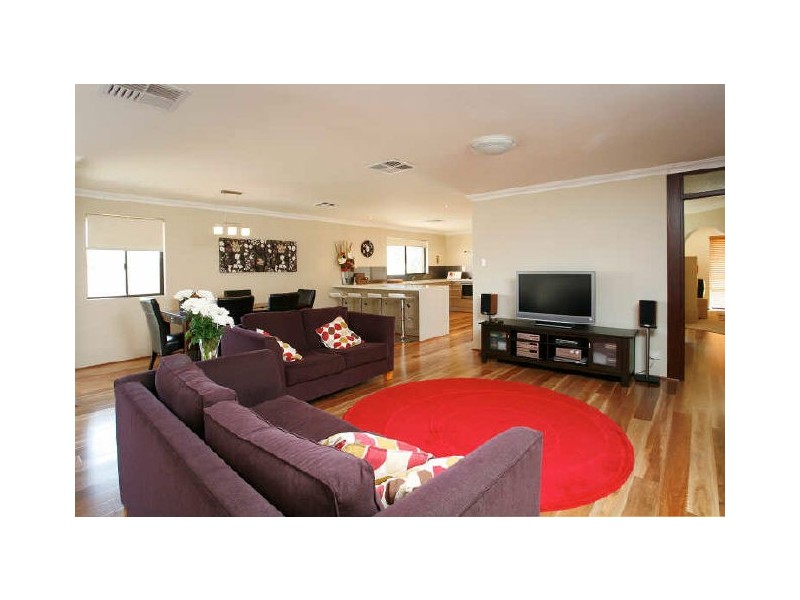 6 Mofflin Street, Samson WA 6163