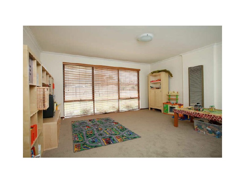 6 Mofflin Street, Samson WA 6163