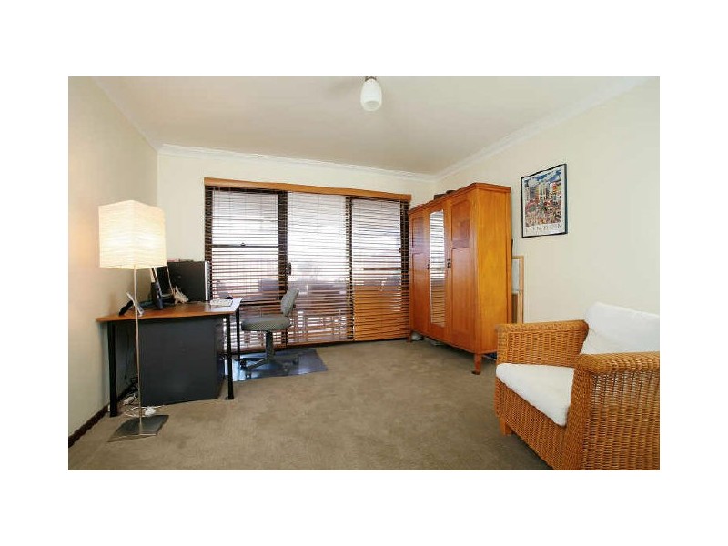 6 Mofflin Street, Samson WA 6163
