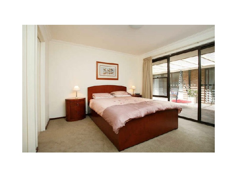 6 Mofflin Street, Samson WA 6163