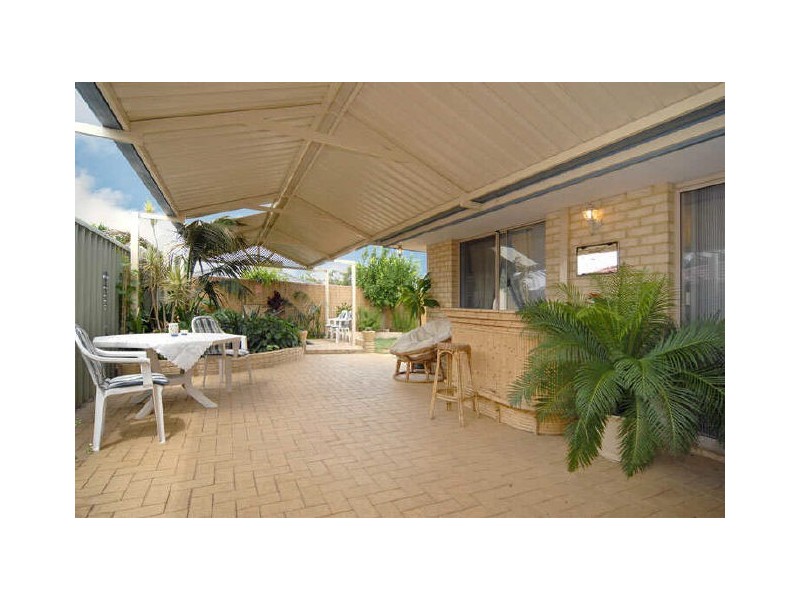 4 Ranunculus Court, Beeliar WA 6164