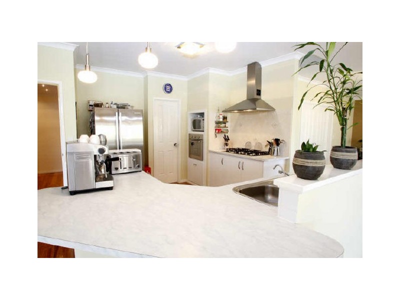 13 Hunter Way, Bertram WA 6167
