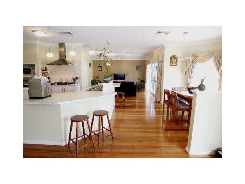 13 Hunter Way, Bertram WA 6167