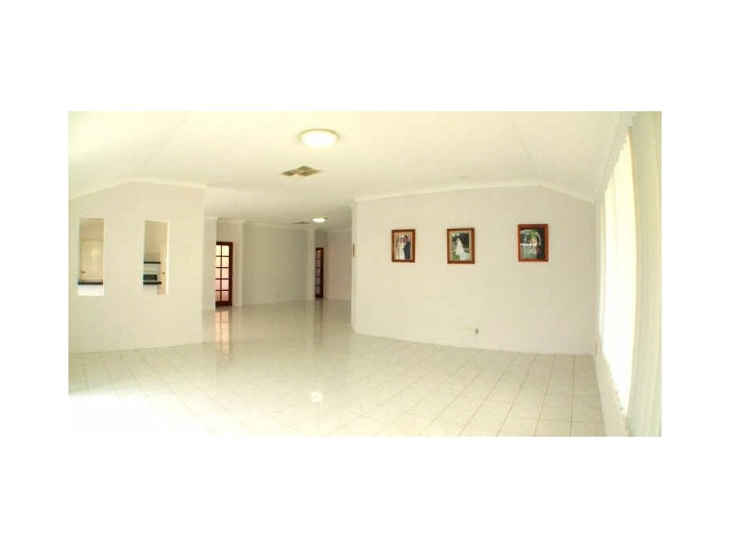 135 Eucalyptus Blvd, Canning Vale WA 6155