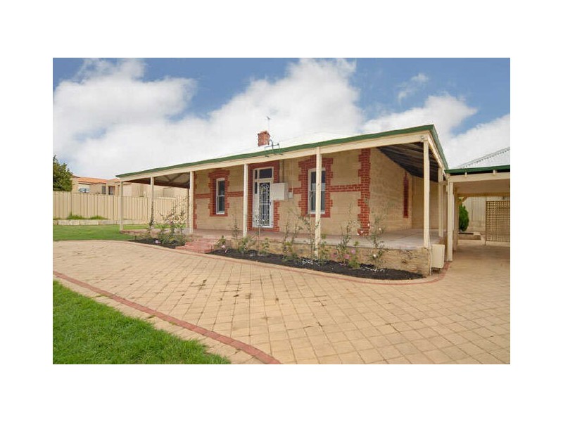 253 Hamilton Road, Coogee WA 6166