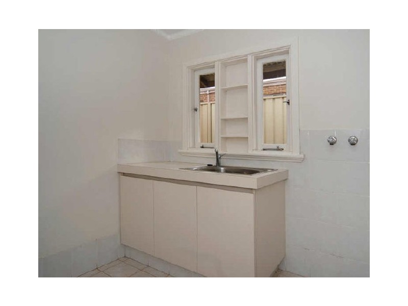 253 Hamilton Road, Coogee WA 6166