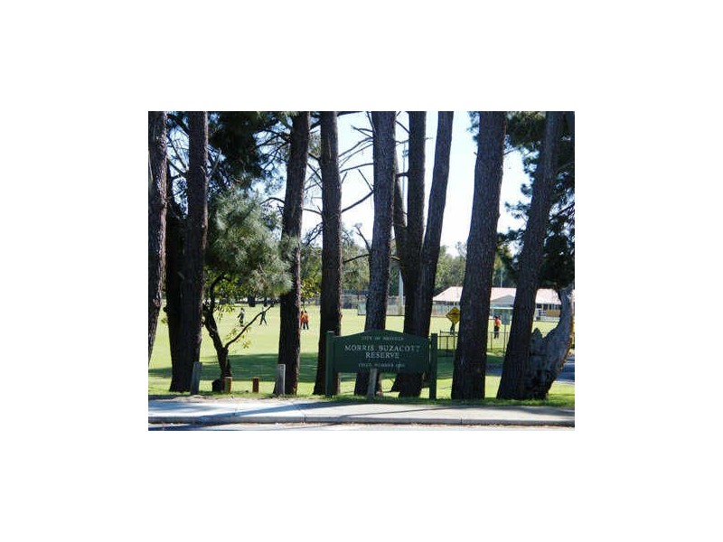 1/12A Hutchings Way, Kardinya WA 6163