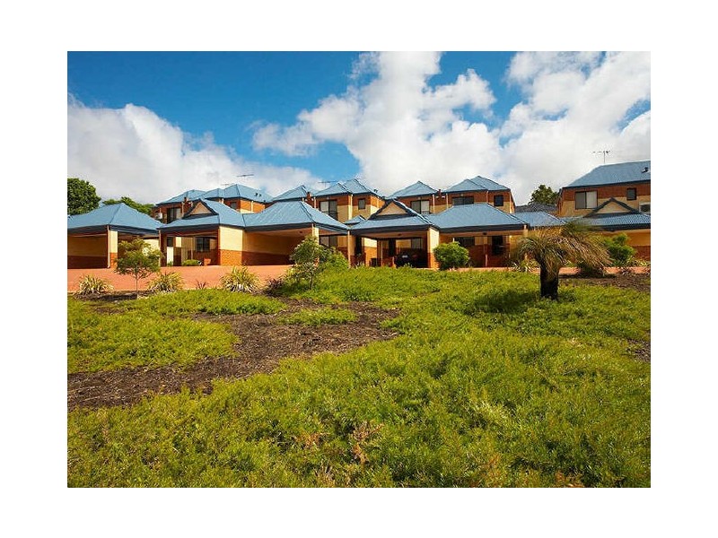 2/250 Healy Road, Hamilton Hill WA 6163