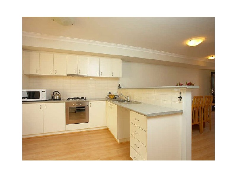 2/250 Healy Road, Hamilton Hill WA 6163