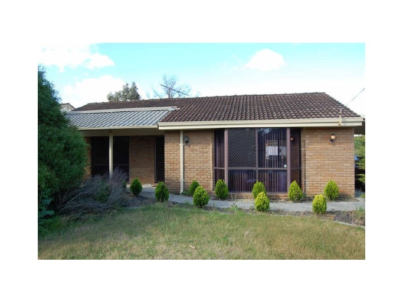 12 Tarndale Way, South Lake WA 6164