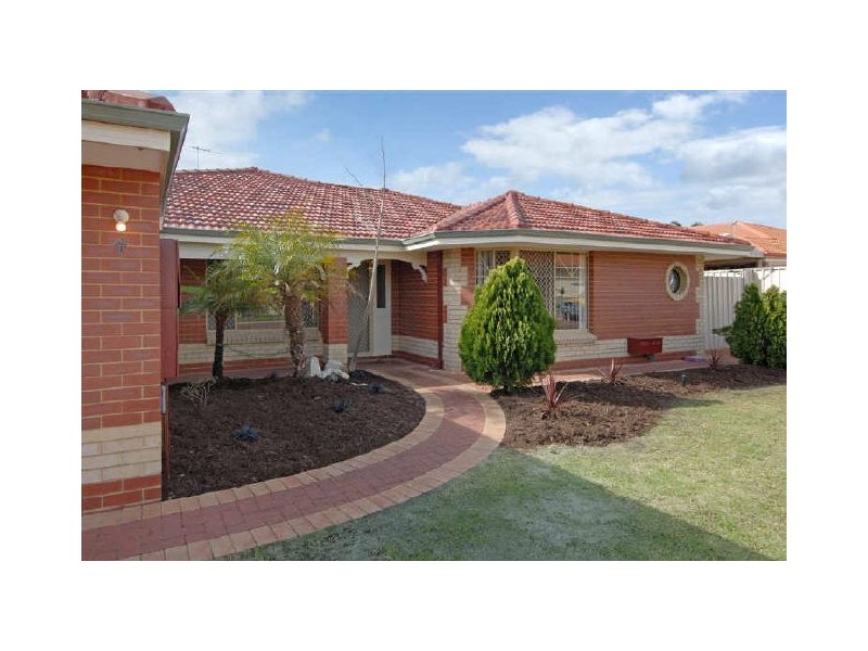4 Bamkin Court, Success WA 6164