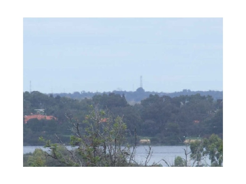 21 Monterey Court, Kardinya WA 6163