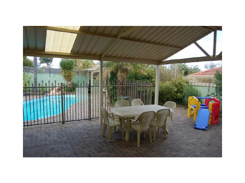 1 Weston Way, Kardinya WA 6163